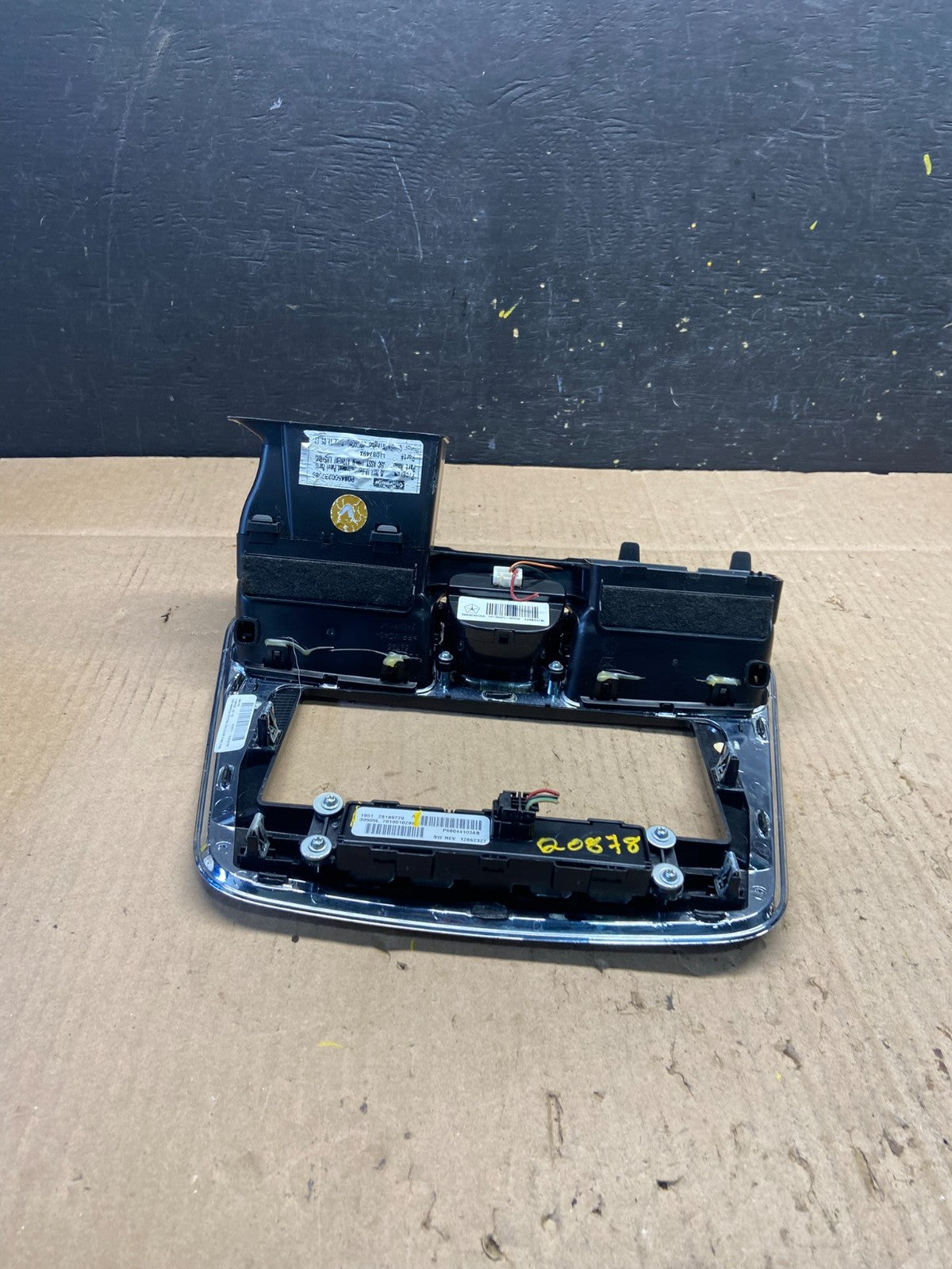 2011-2014 Chrysler 200 Dash Radio Bezel Trim Clock Hazard Bezel Q0878 DG5