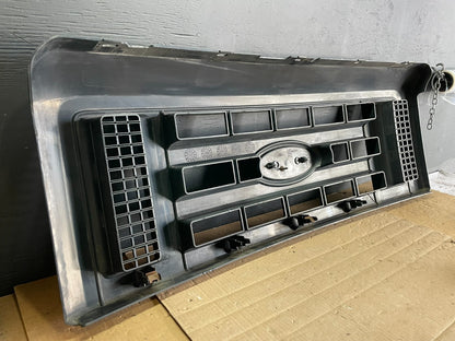 2008 to 2014 Ford Econoline E150 E250 Front Upper Chrome Grill Grille ab7682 DG6