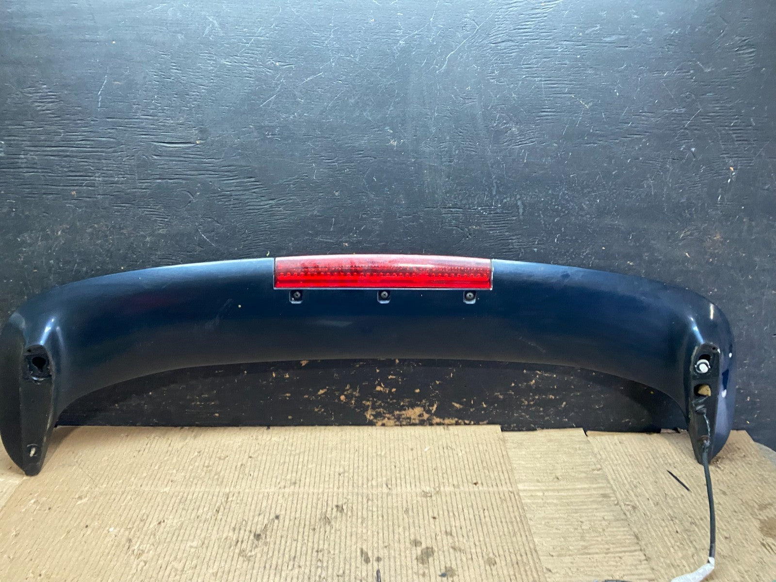 2003 - 2006 Infiniti G35 Rear Trunk LID Deck Spoiler Trim Wing  Oem W6065 DG11