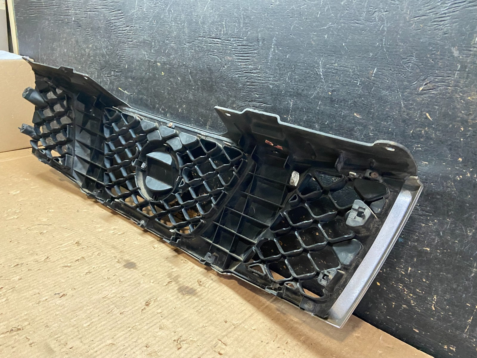 2005 2006 2007 Nissan Pathfinder Chrome Front Upper Grill Grille Oem Z3227 DG8