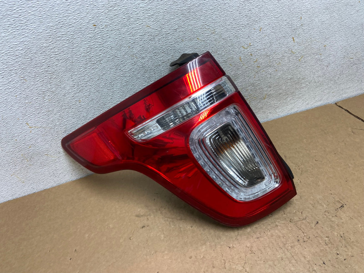 2011 2012 2013 2014 2015 Ford Explorer Left Driver LH Side Tail light AI3584 LK2