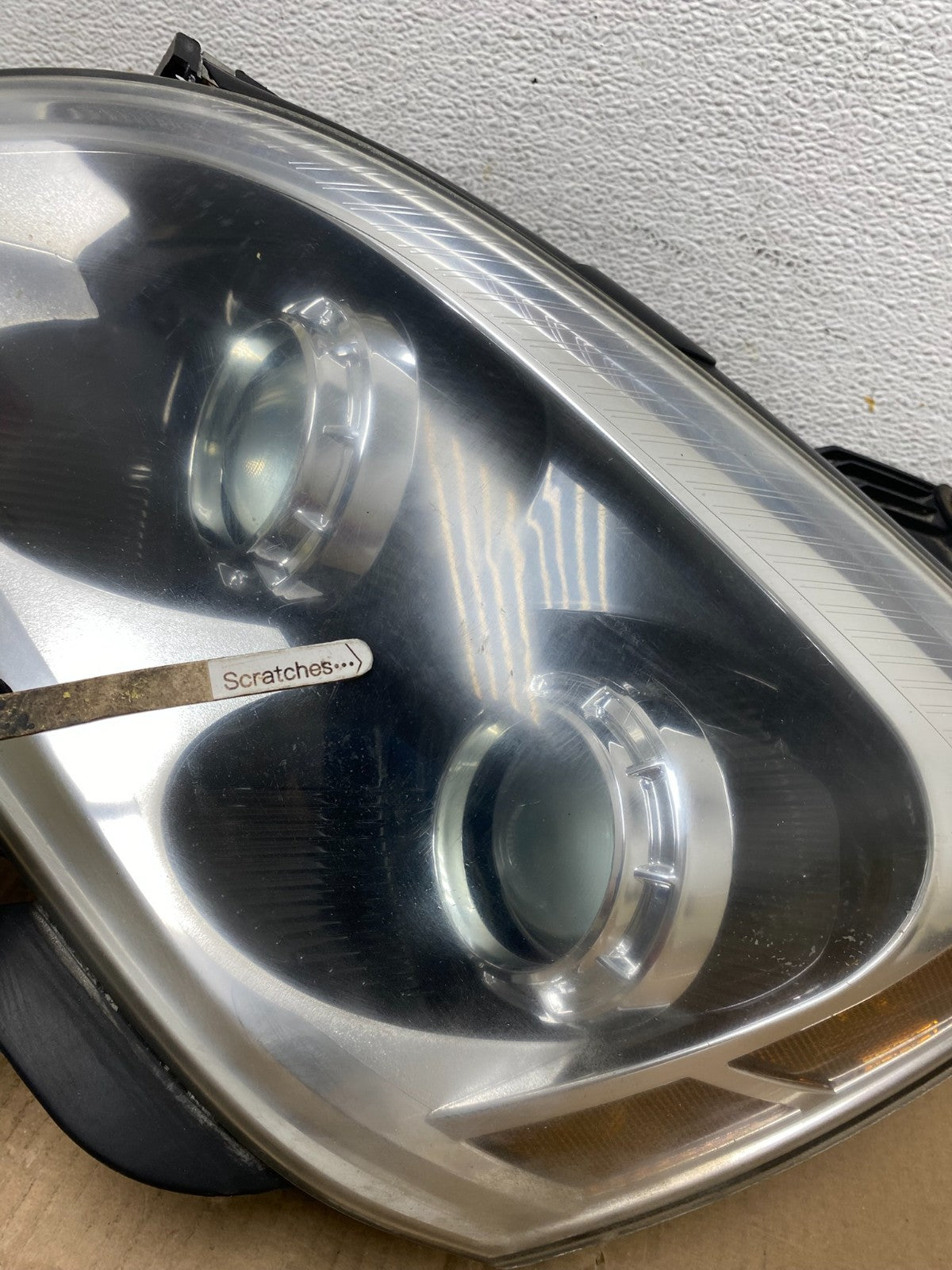 2007 to 2012 Gmc Acadia Halogen Headlight Left Driver LH Side AE9012 DW3