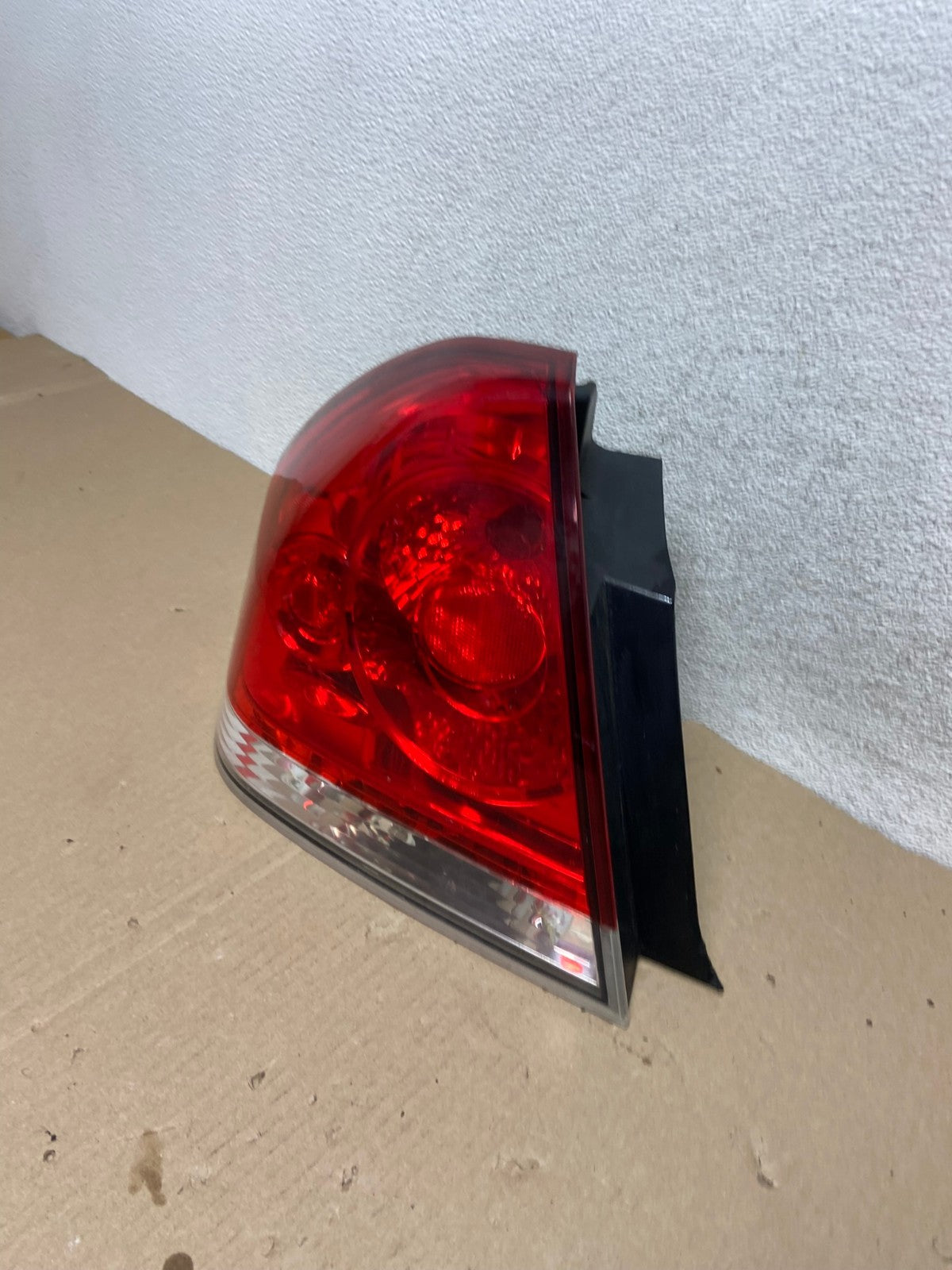 2006 to 2012 Chevrolet Impala Left Driver Lh Side Tail Light AG6838 LK1