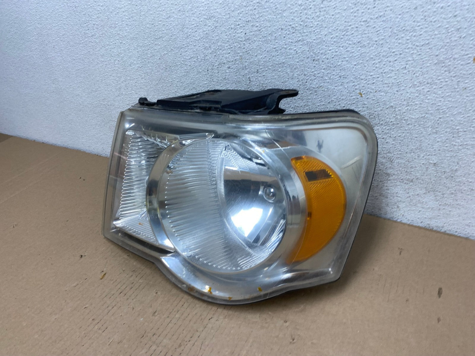 2007 2008 2009 Chrysler Aspen Left Driver LH Halogen Headlight AF3096 LK1