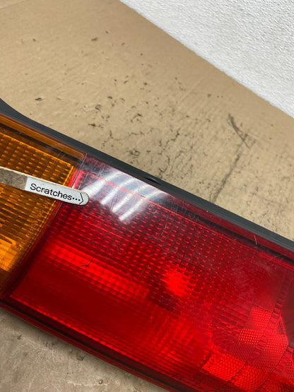 1997 1998 1999 2000 2001 Honda Crv Cr-v Left Driver Lh Tail Light AC7348 DW3