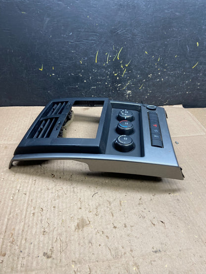 2008 to 2012 Jeep Liberty Dash Climate Temperature Control Radio Bezel Y5459 DG1