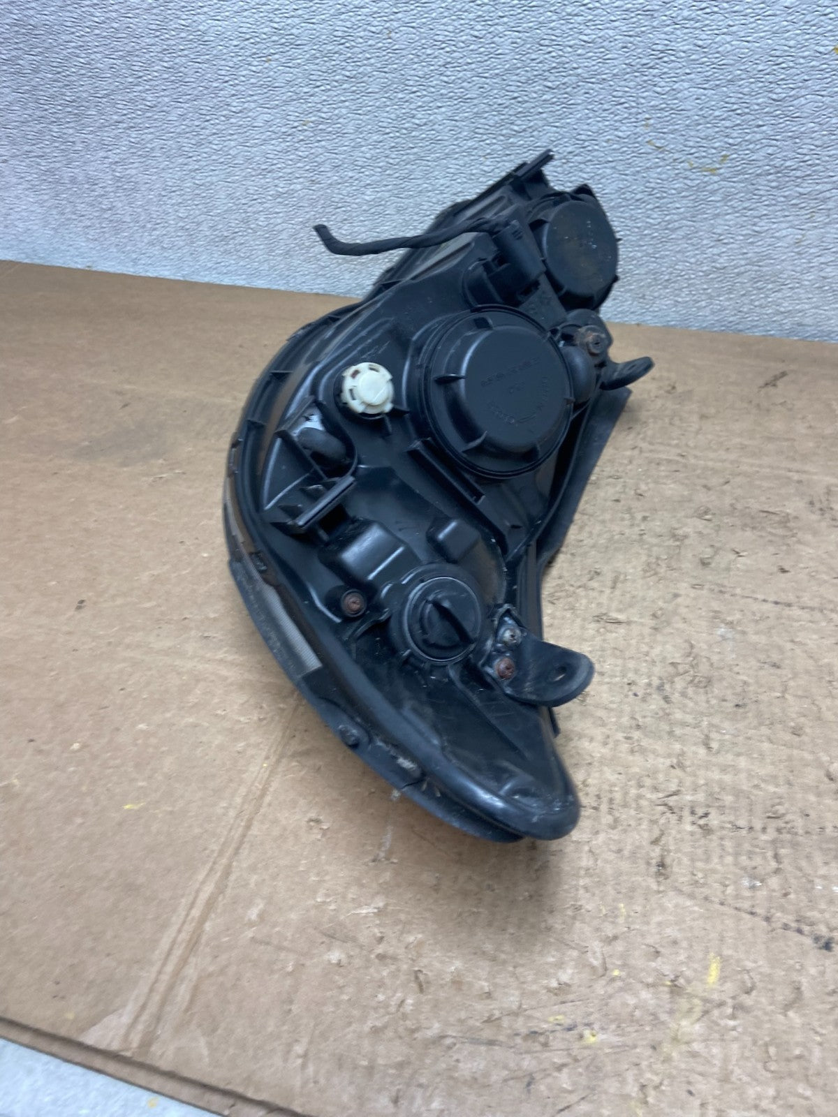 2007 2008 2009 2010 Hyundai Elantra Right Passenger Side Headlight OEM Y7007 DW6