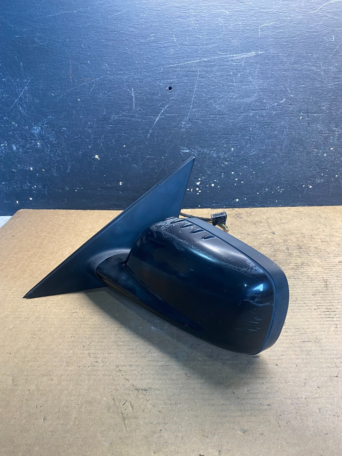 2002 - 2005 BMW 7 745i Series Left Driver LH Side View Door Mirror OEM AA1808 MS2