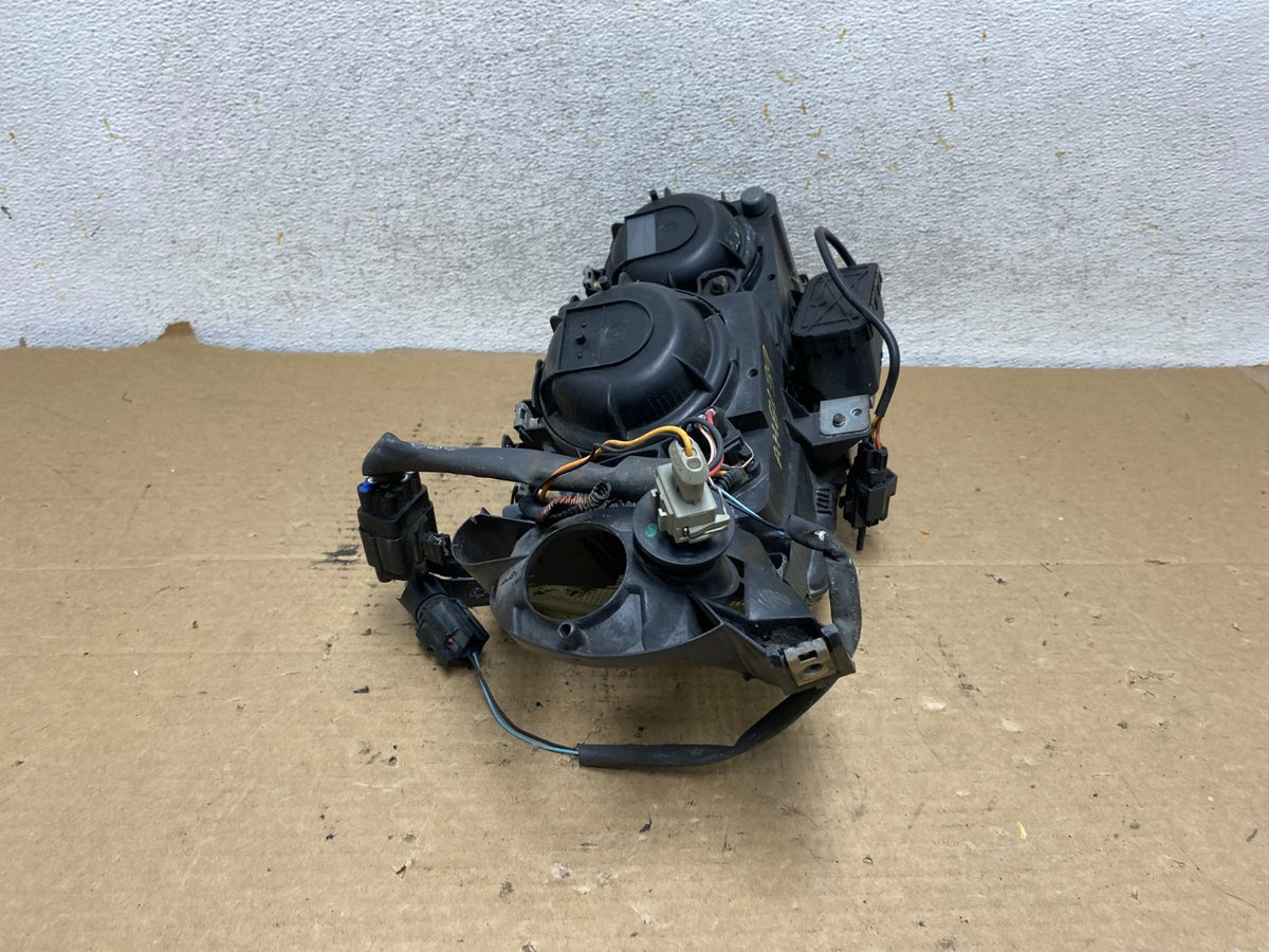 2004 2005 2006 Volvo S80 Left Driver LH Side Halogen Headlight AH8139 DW8