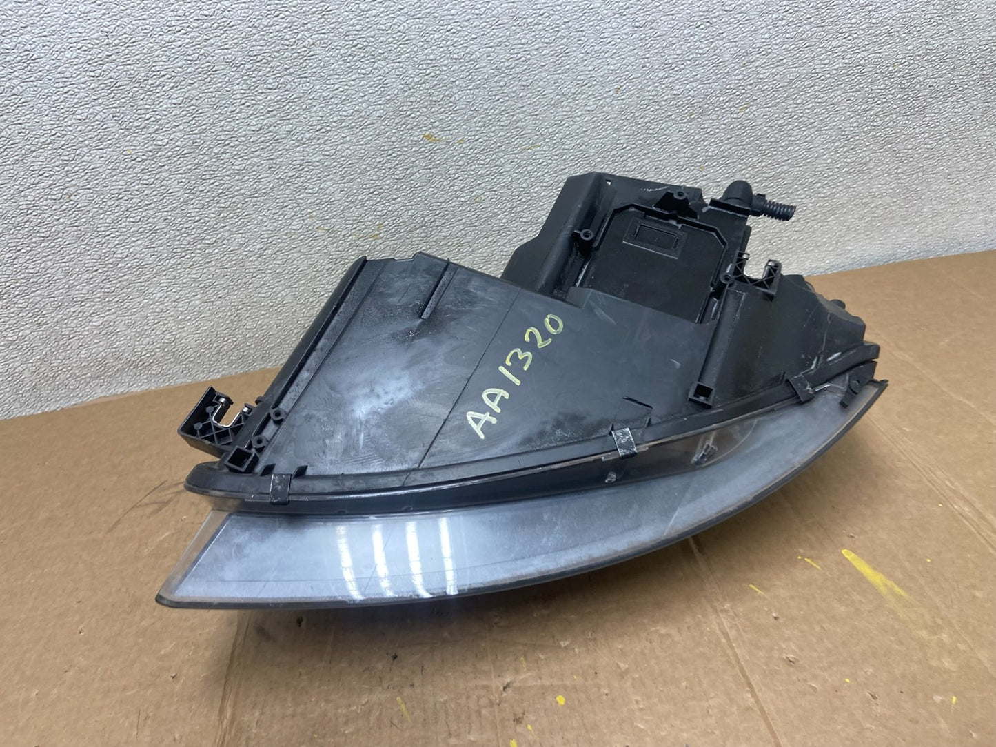 2005 to 2008 Audi A3 Right Passenger RH Side Halogen Headlight OEM AA1320 DW7