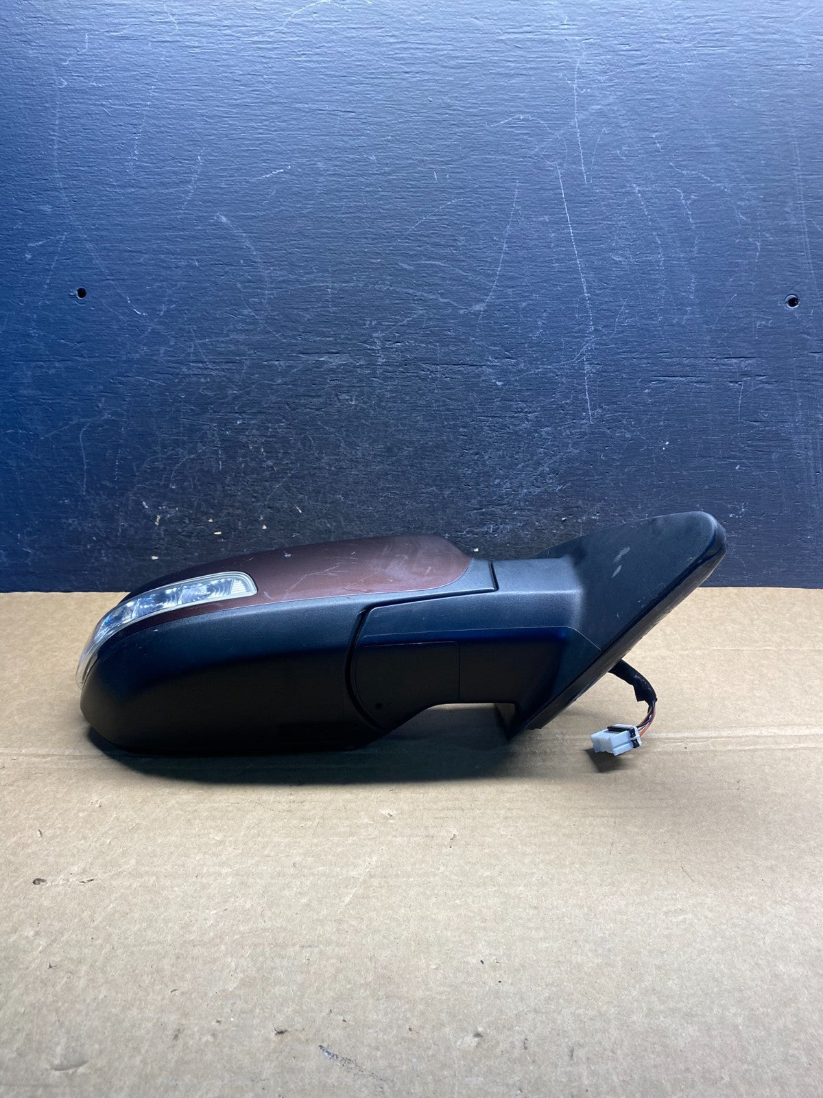 2011 to 2015 Kia Sorento Right Passenger Door Mirror Turn Signal af7882 DG3