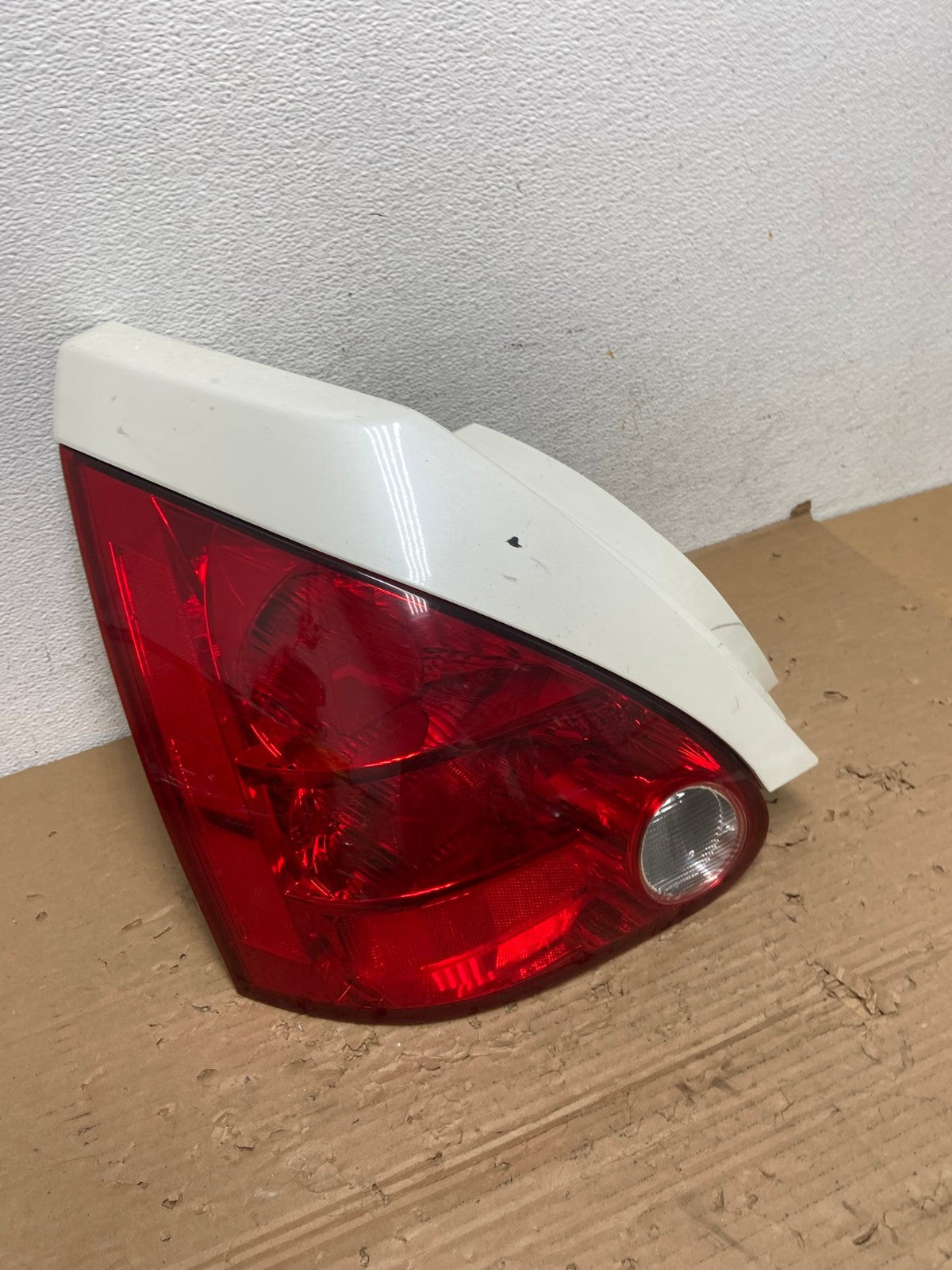2004 2005 2006 2007 2008 Nissan Maxima Left Driver Lh Tail Light AD4369 LK2