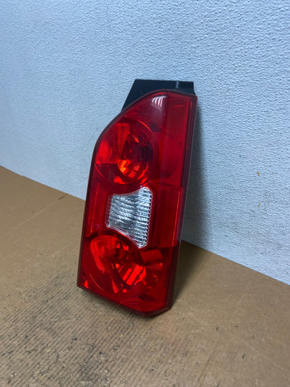 2005 to 2015 Nissan Xterra Right Passenger Rh Side Tail light AE1556 LK1