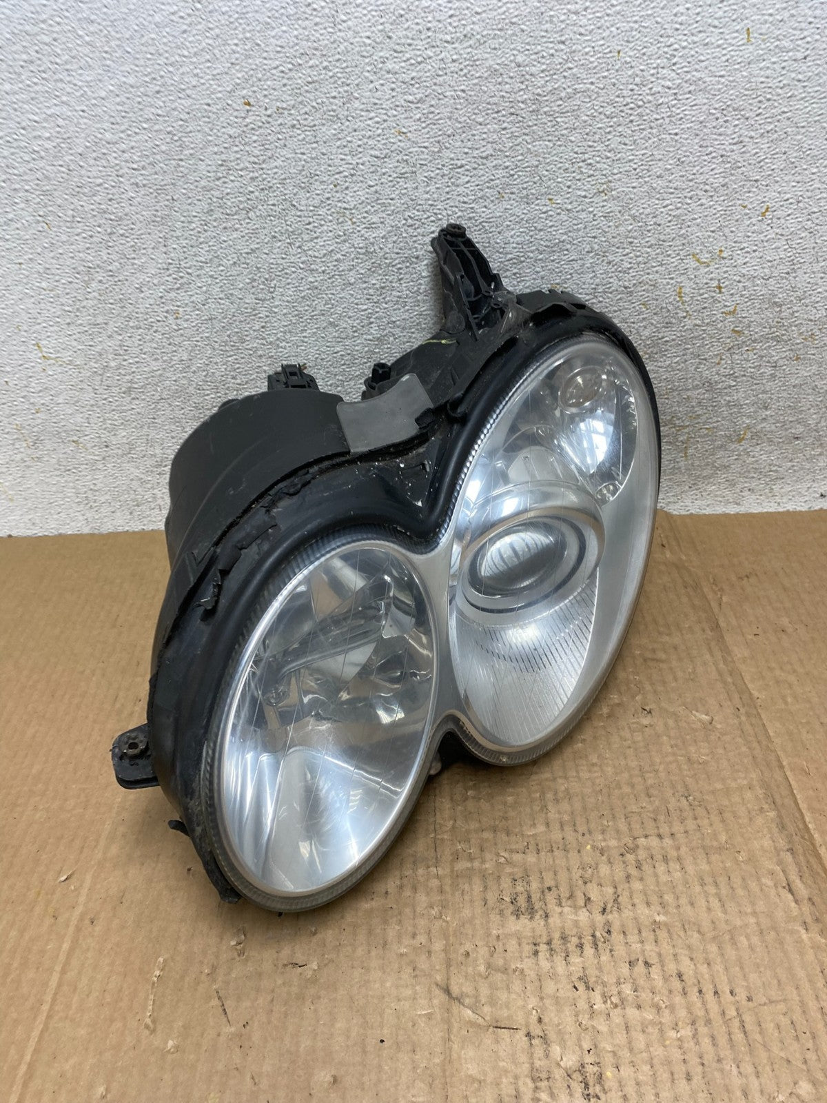 2003-2005 Mercedes Benz W209 CLK CLK350 Left Driver LH Xenon Headlight AI6560 DW2