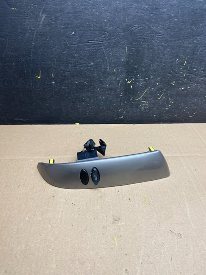 2004 to 2010 Toyota Sienna Right Side Radio Switches Bezel Trim T9236 DG0