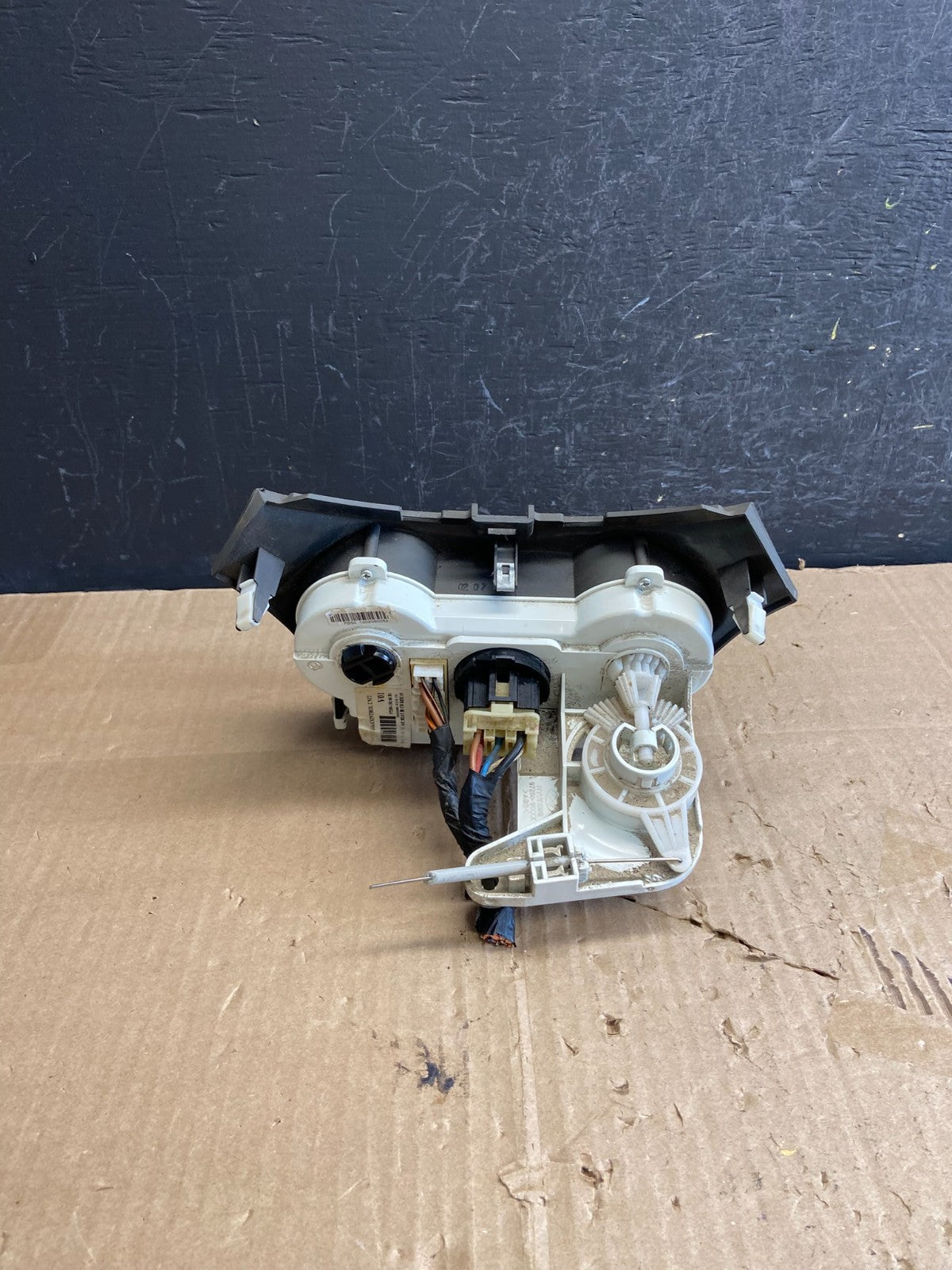 2012 to 2014 Hyundai Accent Center Heater A/C Climate Control Panel ae1834 DG3