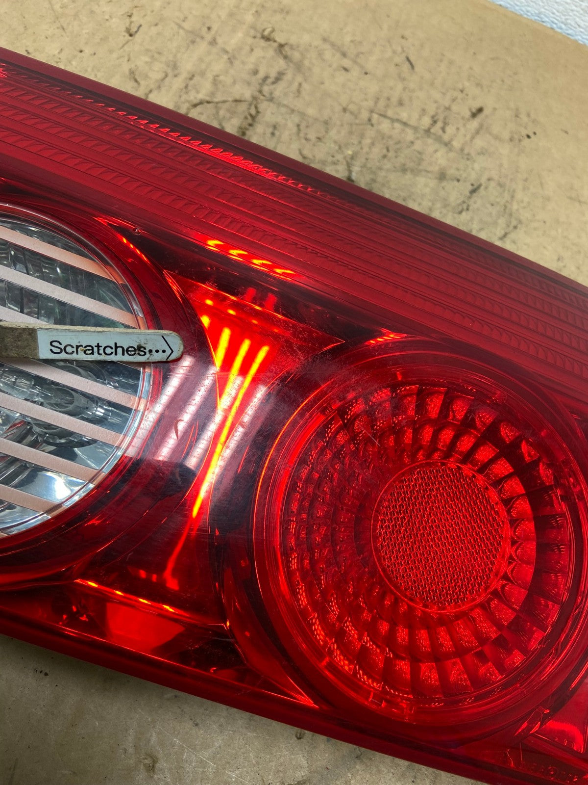 2006 to 2010 Toyota Sienna Right Passenger Rh Inner Tail Light AD0672 LK3