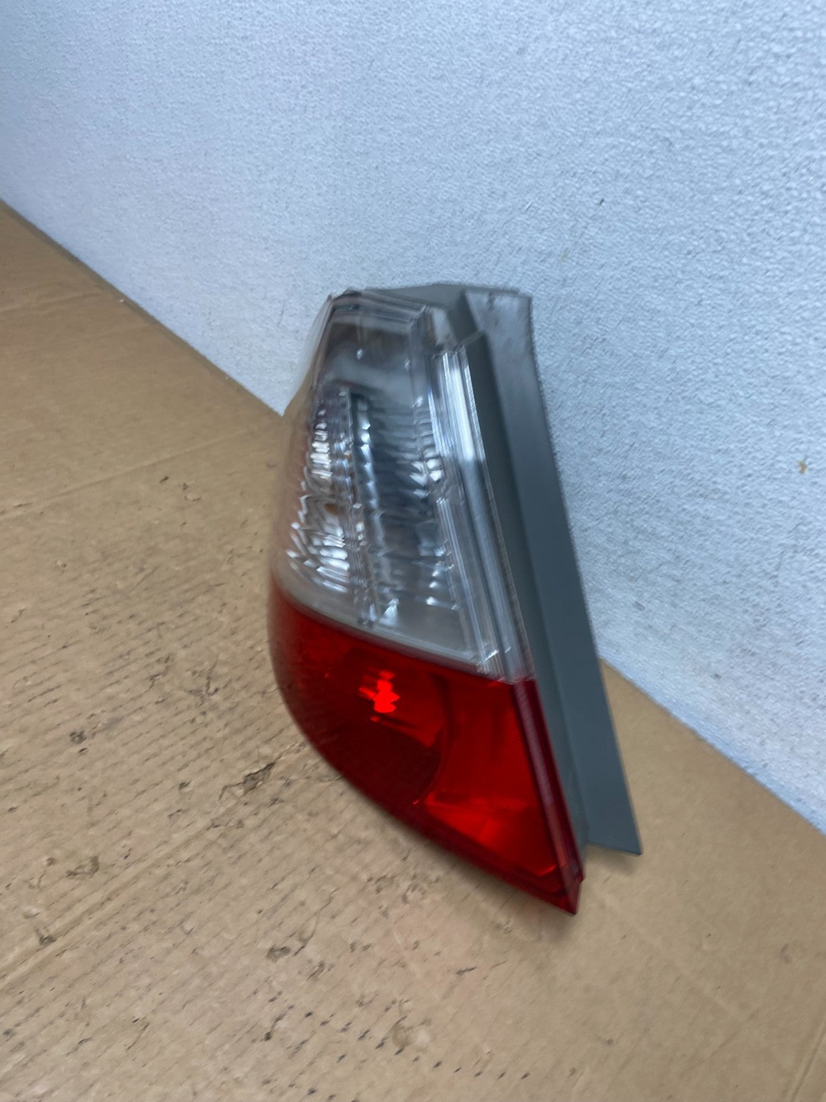 2009 to 2013 Honda Fit Left Driver LH Side Tail Light AD1061 DW1