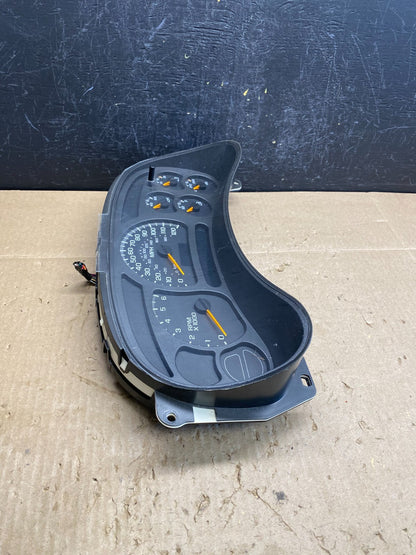 2003 to 2006 Chevrolet Silverado Yukon Cluster Gauge Speedometer AC9046 DG1