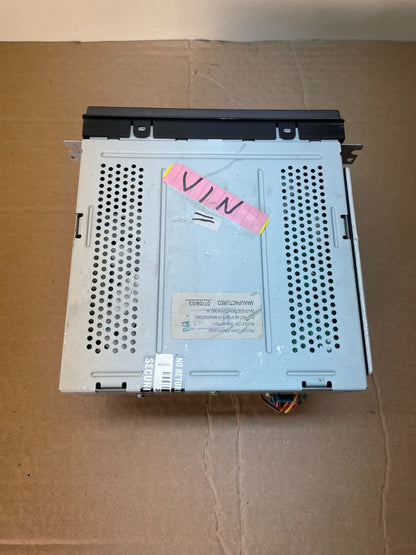 2003 to 2006 Hyundai Santa Fe AM/FM Radio CD Player AI0522 DG7