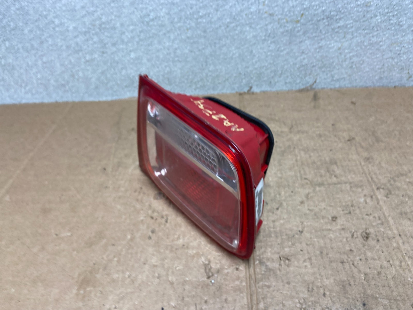 2013-2016 Chevrolet Malibu Right Passenger Rh Inner Tail Light Oem AA27341