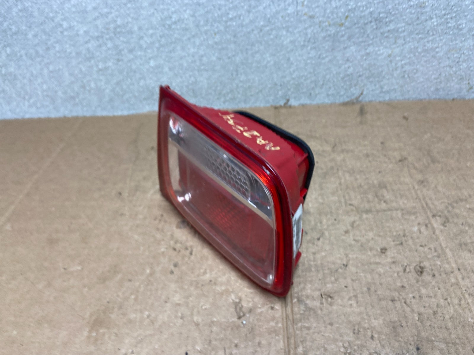 2013-2016 Chevrolet Malibu Right Passenger Rh Inner Tail Light Oem AA27341