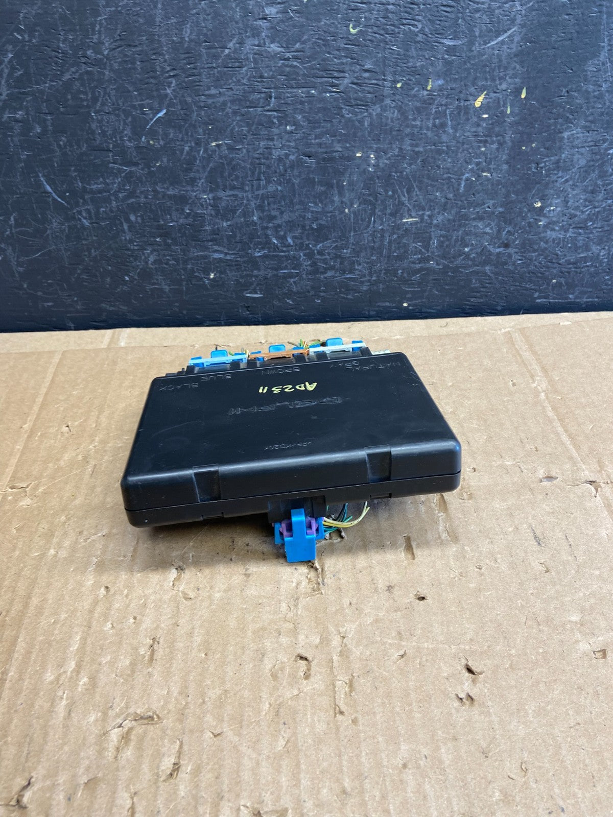 2003-2006 Silverado Suburban Tahoe Body Control BCM Module AD2311 DG0