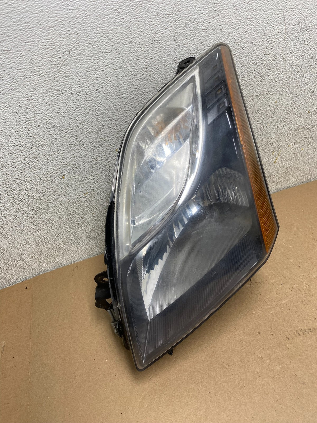 2010-2012 Nissan Sentra Halogen Left Driver LH Black Headlight P8149 DW2