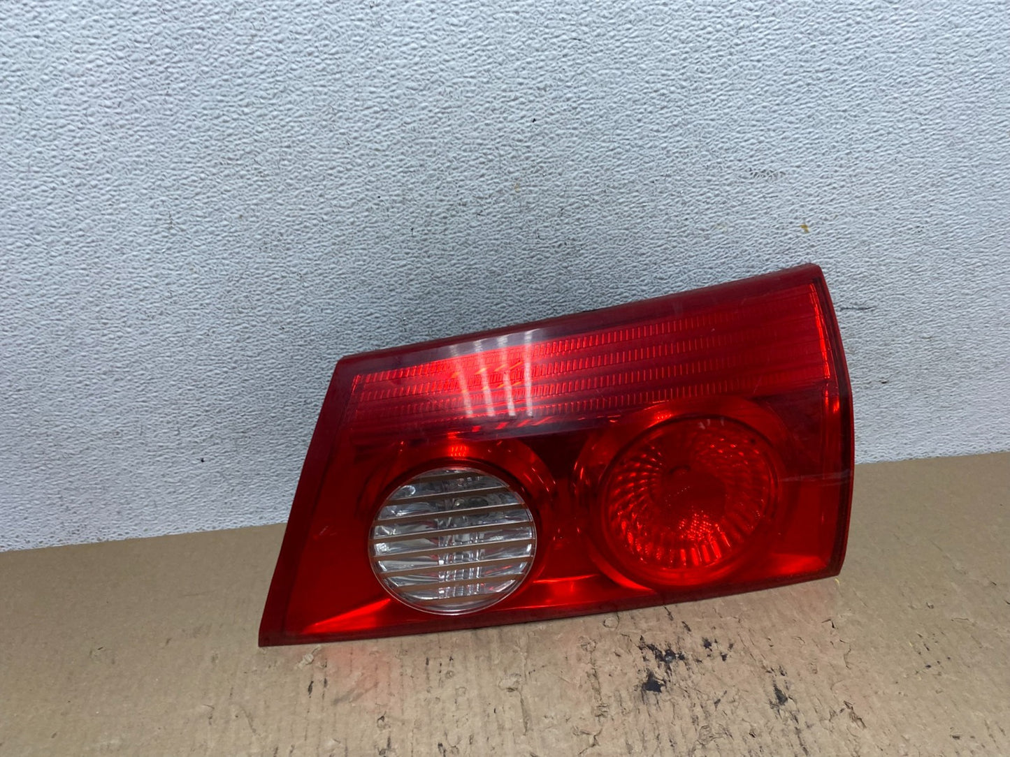 2006 to 2010 Toyota Sienna Right Passenger RH Inner Tail Light AF7127 DW0