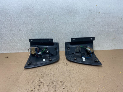 2007 - 2012 Ford Expedition Left + Right  Side Set Tail lights Y4985 PS5