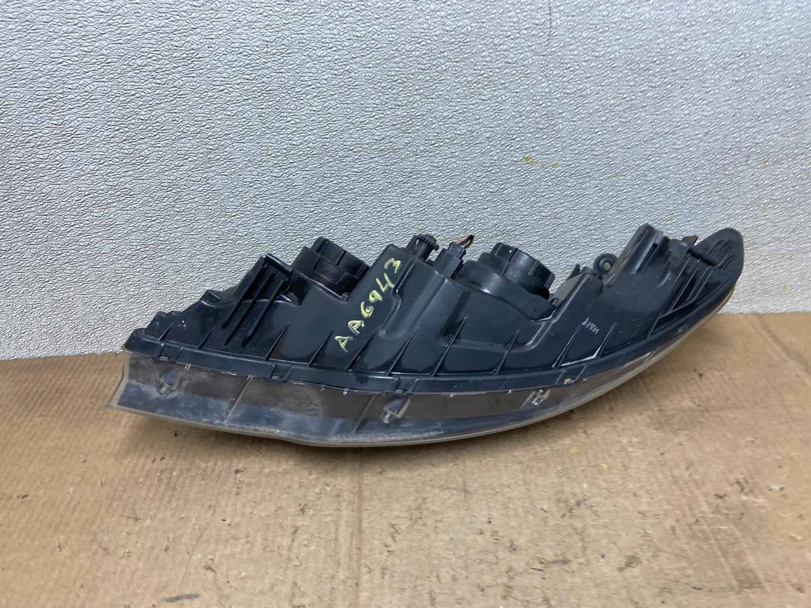 2010 2011 2012 Kia Forte Right Passenger Side Headlight Halogen AA6943 DW8
