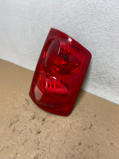 2005-2011 Dodge Dakota Right Passenger Rh Side Tail Light AF8265 LK1