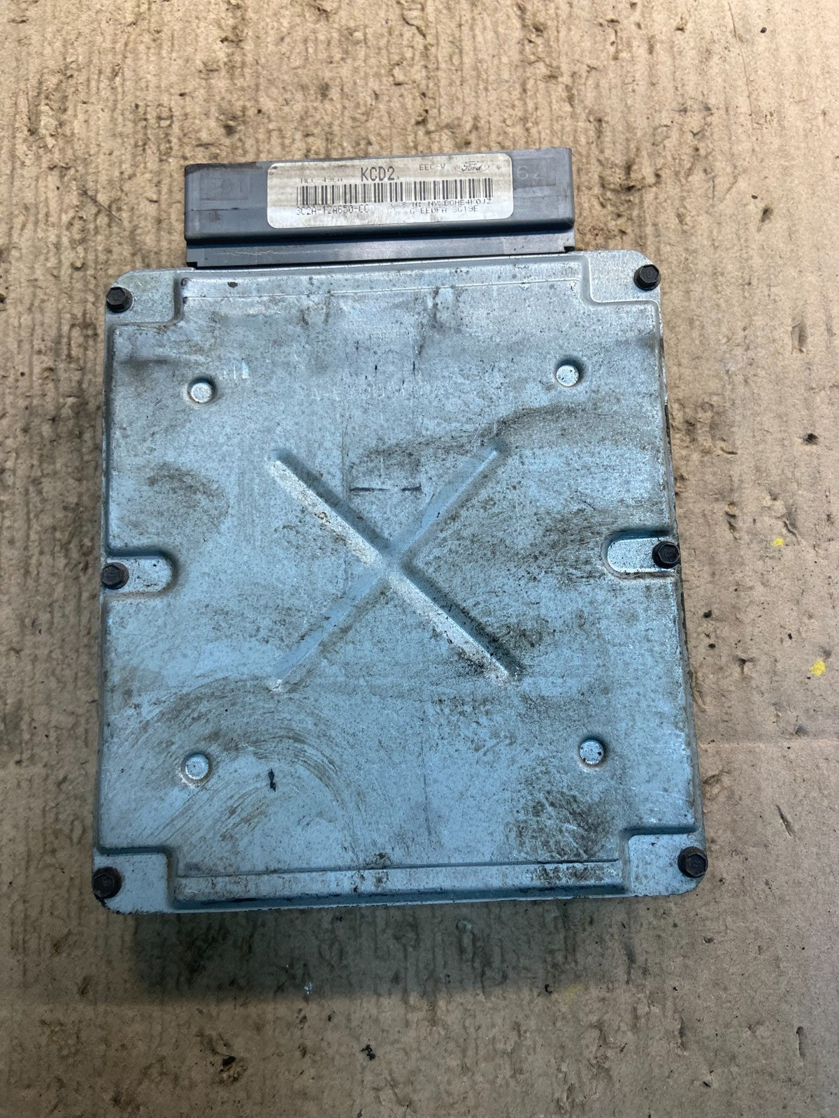 2003 Ford Van E150 5.4L Engine Control Module  ECU 3C2A-12A650-CC z2183 DG0