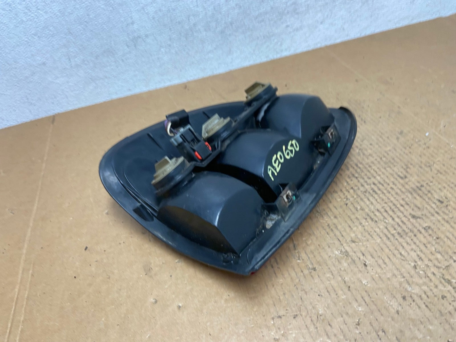 1998 to 2003 Dodge Durango Tail Light Right Passenger RH Side AE0650 LK5