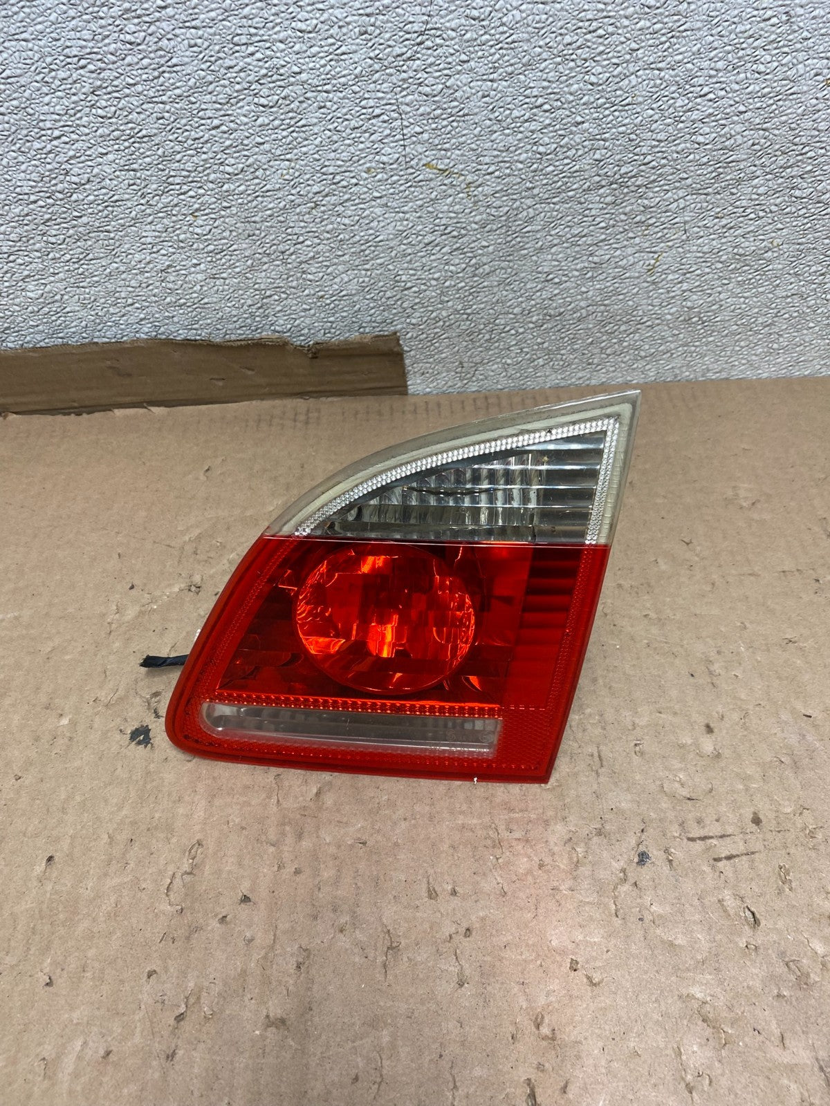 2006 - 2007 BMW 5 530i E61 Touring Right Passenger Inner Tail Light Oem U8559 DW0