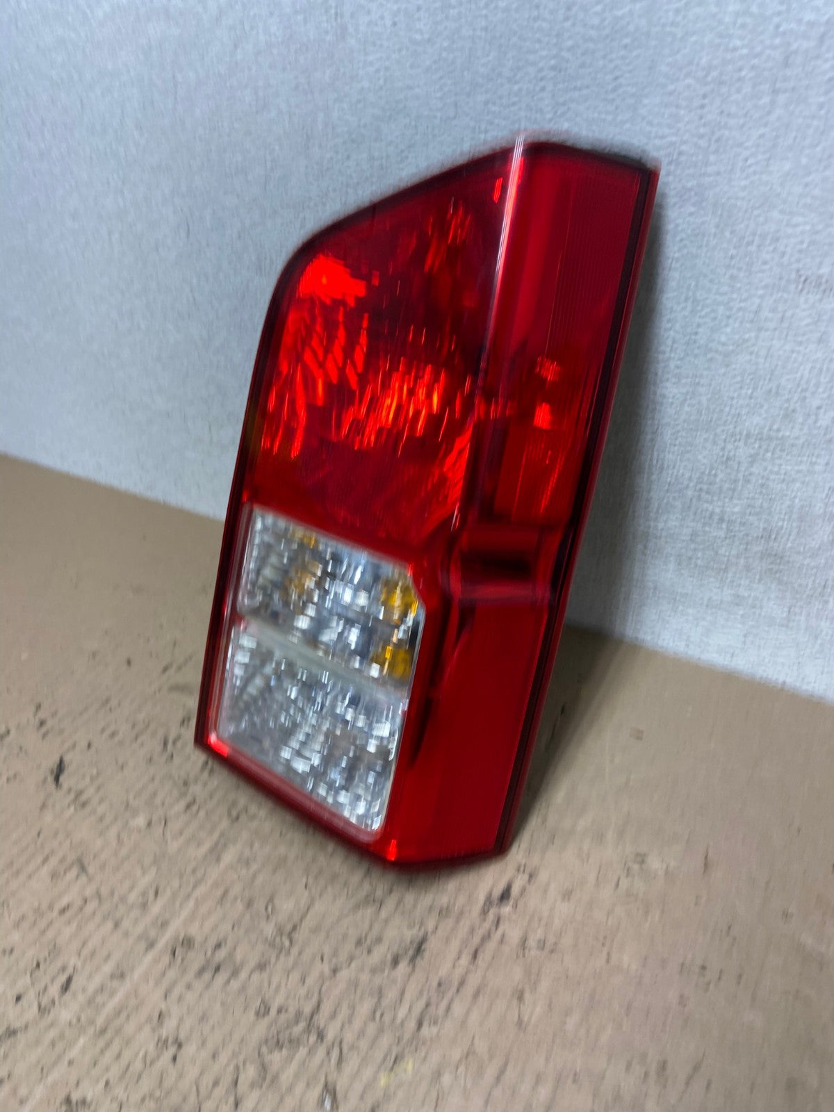2005 to 2012 Nissan Pathfinder Right Passenger RH Side Tail Light AF6989 LK1