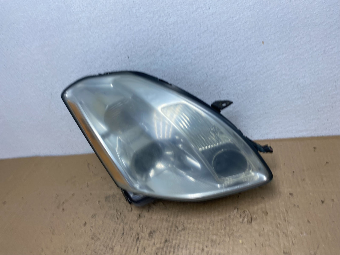 2004 2005 2006 Nissan Maxima Right Passenger Side Headlight Xenon HID AC4183 DW1