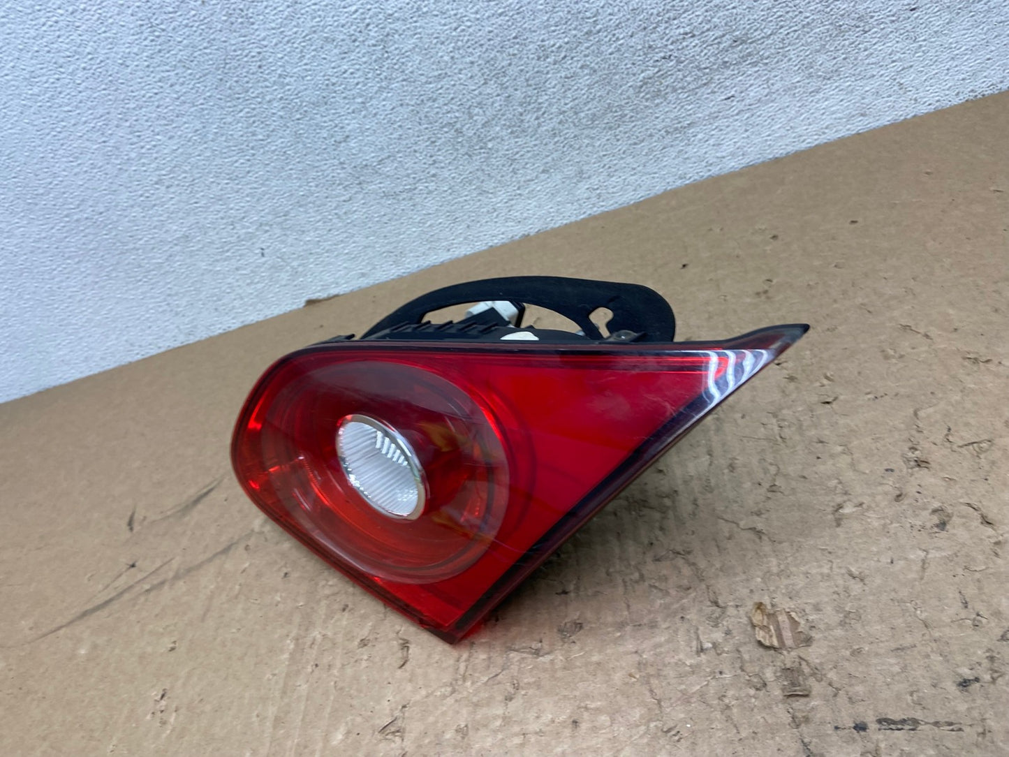 2009-2012 Volkswagen CC Right Passenger RH Side Tail Light Inner Trunk AG1356 LK1