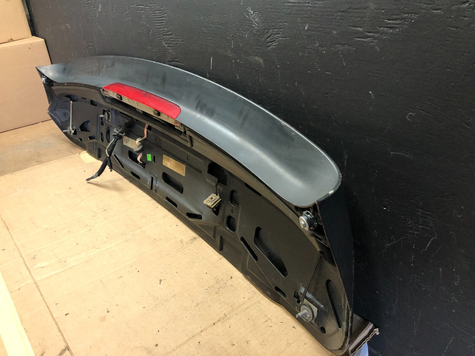2007 to 2013 BMW X5 Trunk Hatch Spoiler 7157689 D9224 PS6