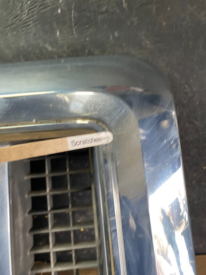 2008 to 2014 Ford Econoline E150 E250 Front Upper Chrome Grill Grille Y9287 DG6