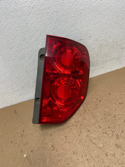 2003 2004 2005 Honda Pilot Right Passenger RH Side Tail Light AD8777 LK2