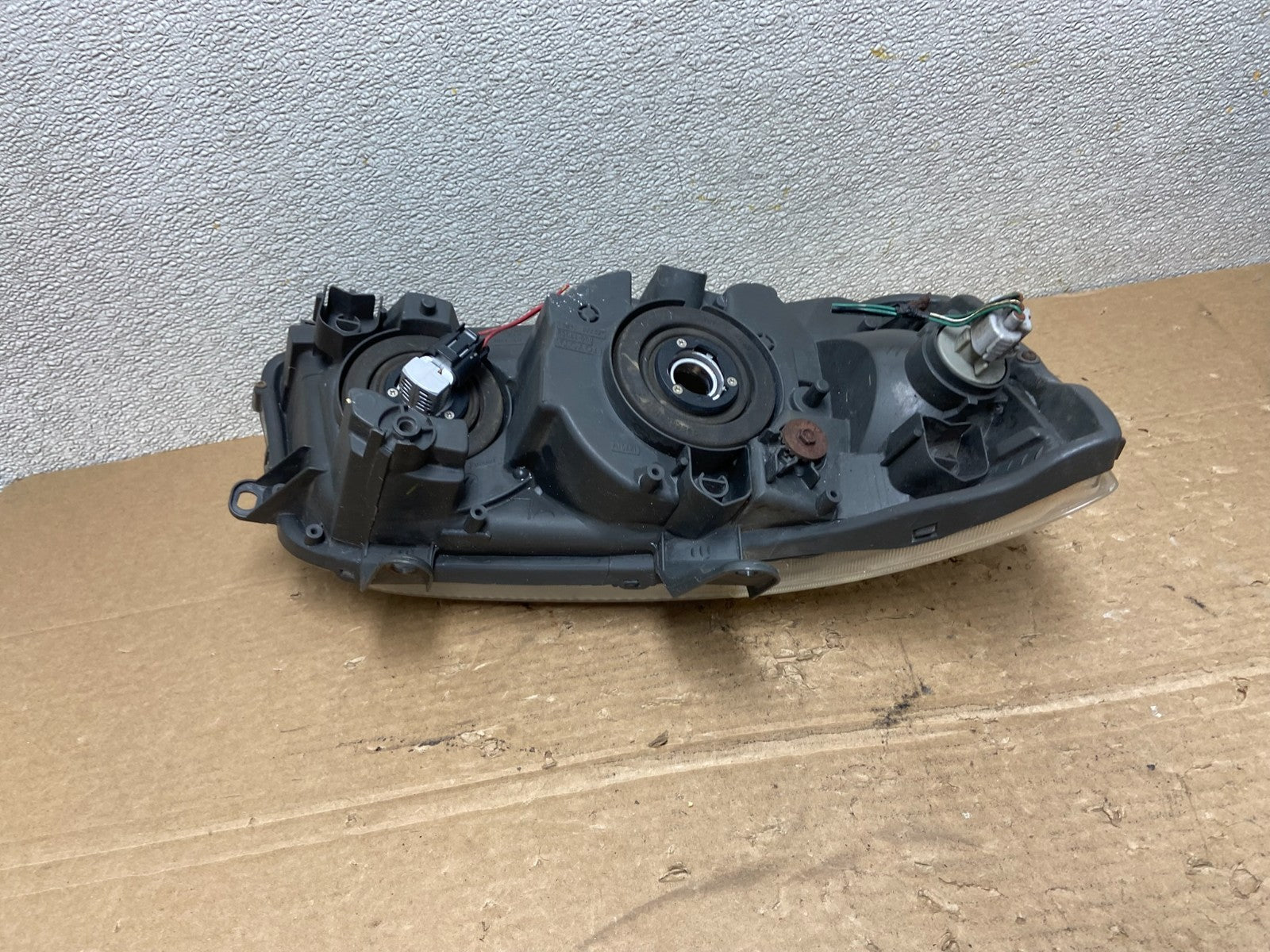 2001 2002 2003 Toyota Highlander Headlight Left Driver LH Side AB4884 DW4