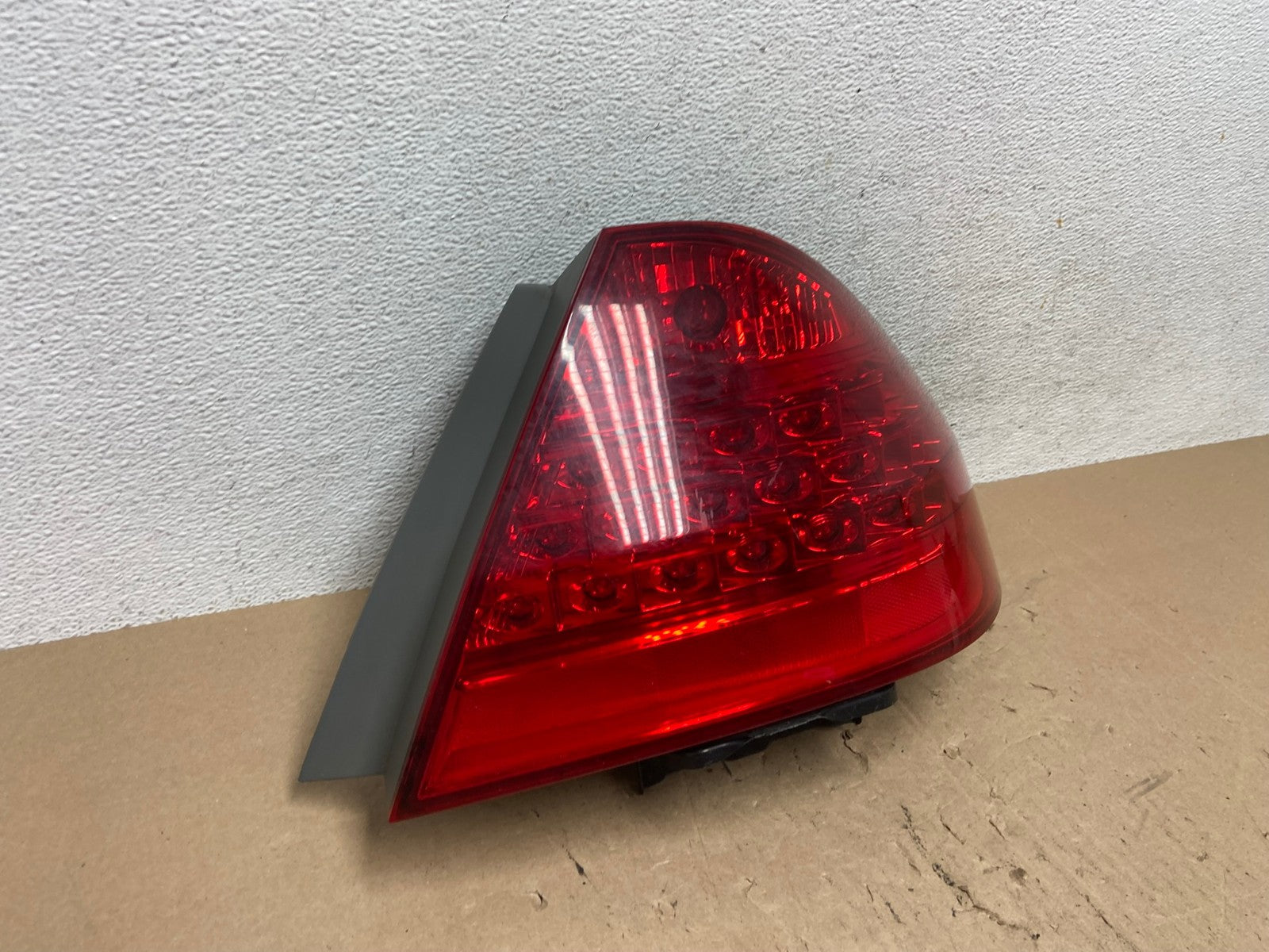 2006 - 2007 Honda Accord Right Passenger Side Tail light AE6146 LK2