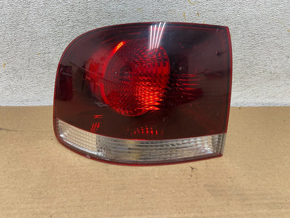 2007-2010 Volkswagen Touareg Lh Driver Left Side Tail Light AH4441 DW0