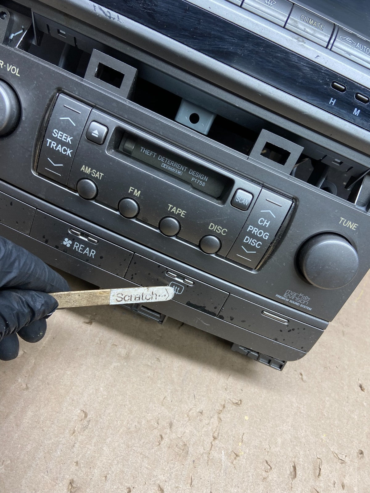 2004 to 2007 Lexus LX470 Radio Display Dash Heat Air AC Climate Control AB20101