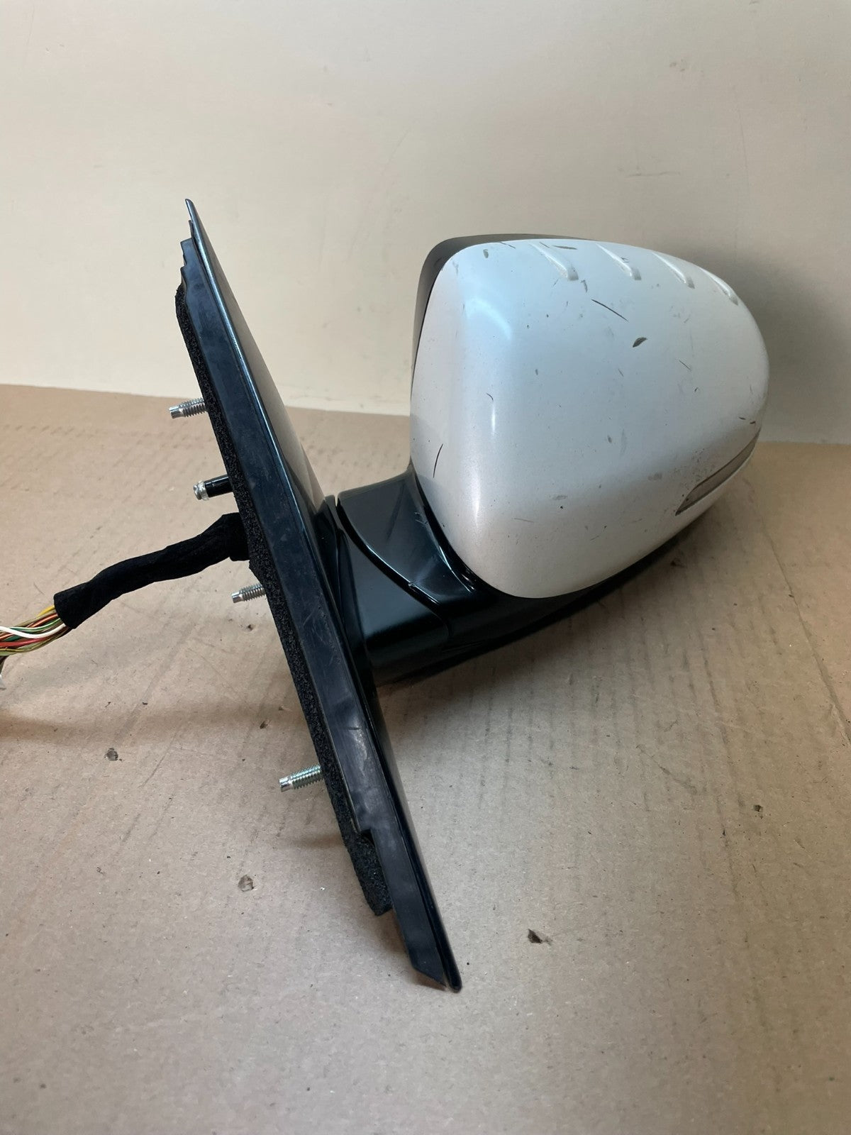 2014 to 2016 Kia Cadenza Left Driver LH Side View Door Mirror AJ0708 DG1