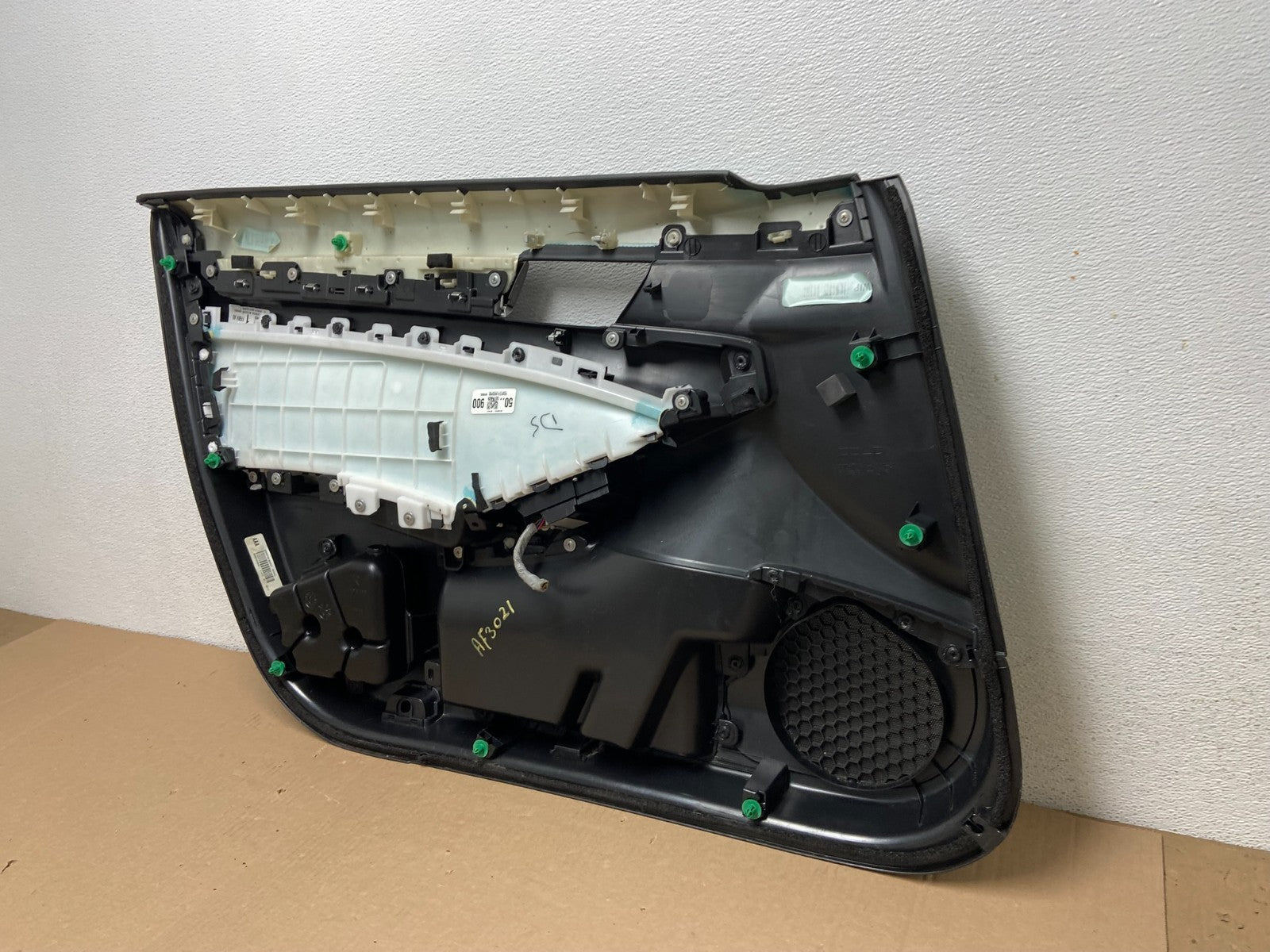 2018-2020 Honda Accord Front Right Passenger RH Side Door Panel AF3021 DG7