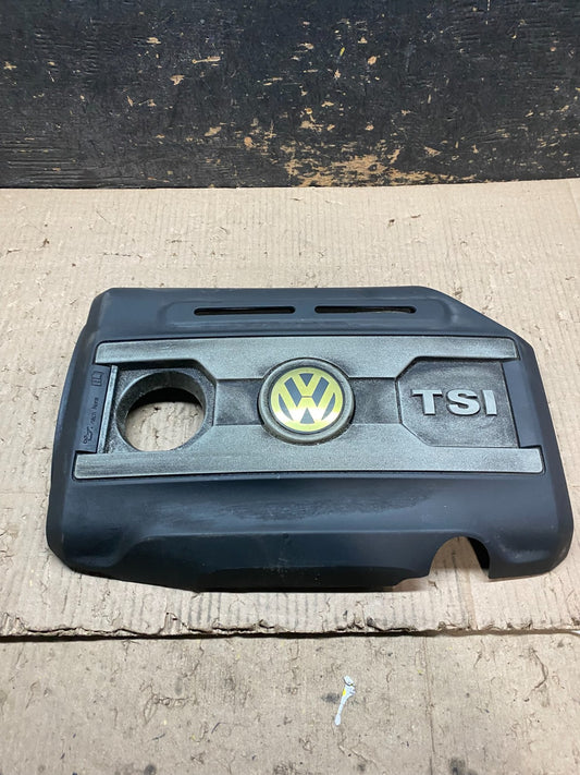 2005-2010 Volkswagen Mk5 2.0 TSI Passat Jetta Engine Cover x8200 DG0