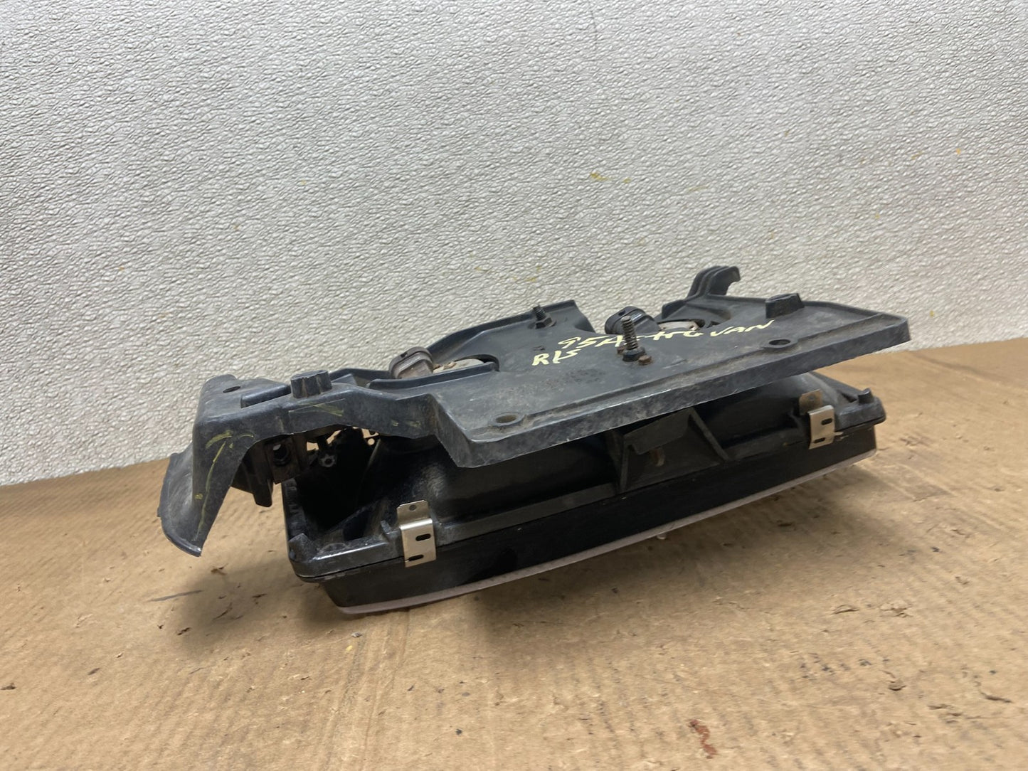 1995 to 2005 Chevrolet Astro Right Passenger Headlight OEM AA6662 DG6