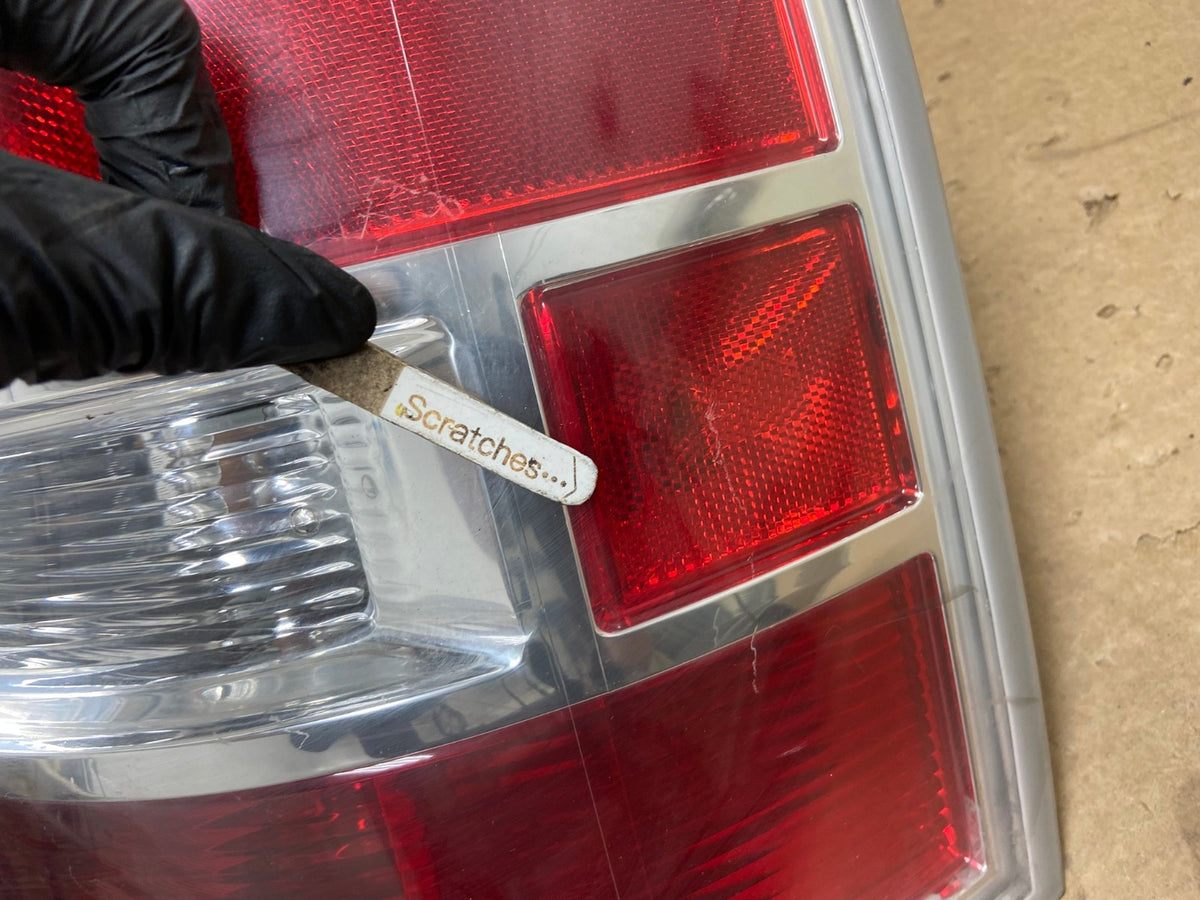 2009 to 2011 Ford Flex Right Passenger RH Side Tail light AH8491 LK3
